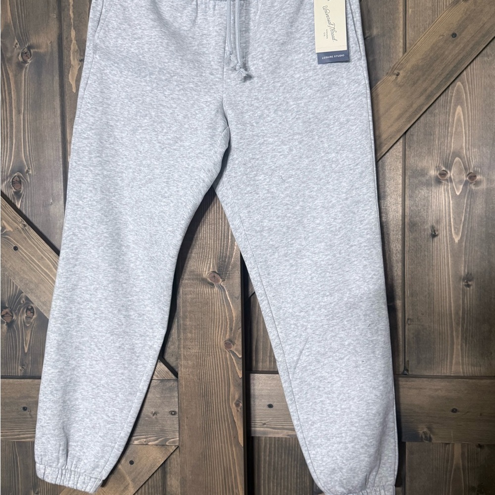 Universal‎ Thread Heather Gray Joggers